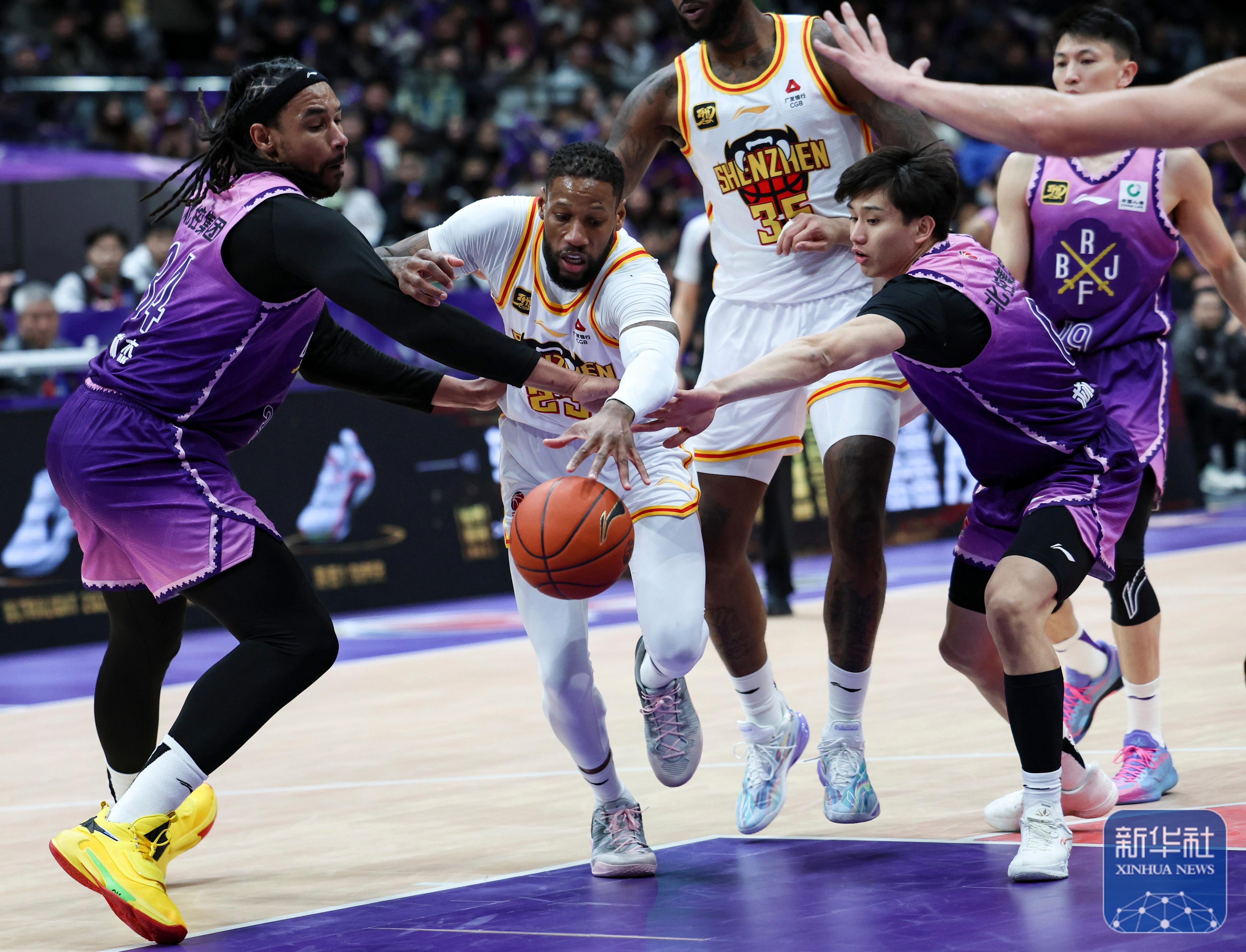 包含转会期布鲁克林篮网备战CBA季后赛；门线救险细节曝光；赛场秩序良好；球队文化再被提及的词条