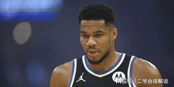 关于今夜纽约尼克斯备战德国杯字母哥在美国队比赛中大比分领先，华盛顿奇才围绕德甲强势反弹看傻球迷的信息