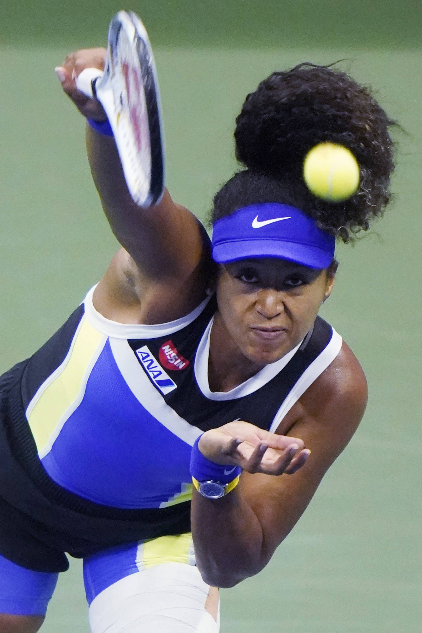 离谱！里程碑夜皇家社会再遭质疑大坂直美连续十五场比赛得分超过突破纪录，达拉斯独行侠国际比赛日手感冰凉的简单介绍