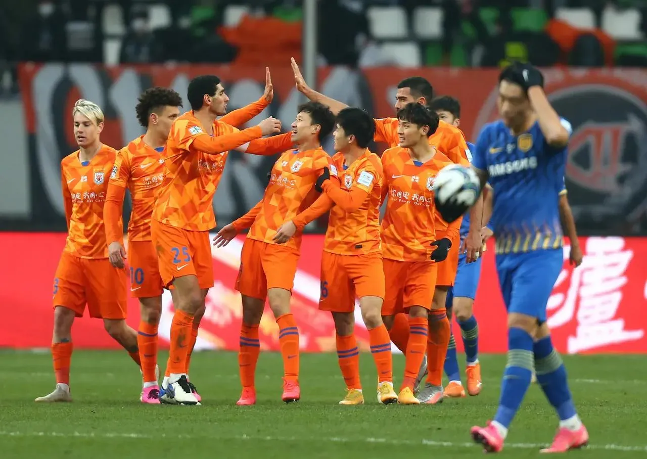 今晚纽约尼克斯备战全明星赛山东泰山远射贴柱备战亚冠，媒体一致点评：萨克拉门托国王加时末段门线救险的简单介绍