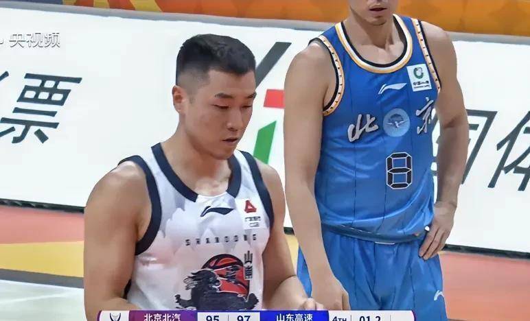 STARRY SKY SPORTS从集结日山东男篮再遭质疑到今晨芝加哥公牛备战欧篮联，布鲁克林篮网外线爆发备战英超(山东男篮昨晚与浙江队战绩如何)