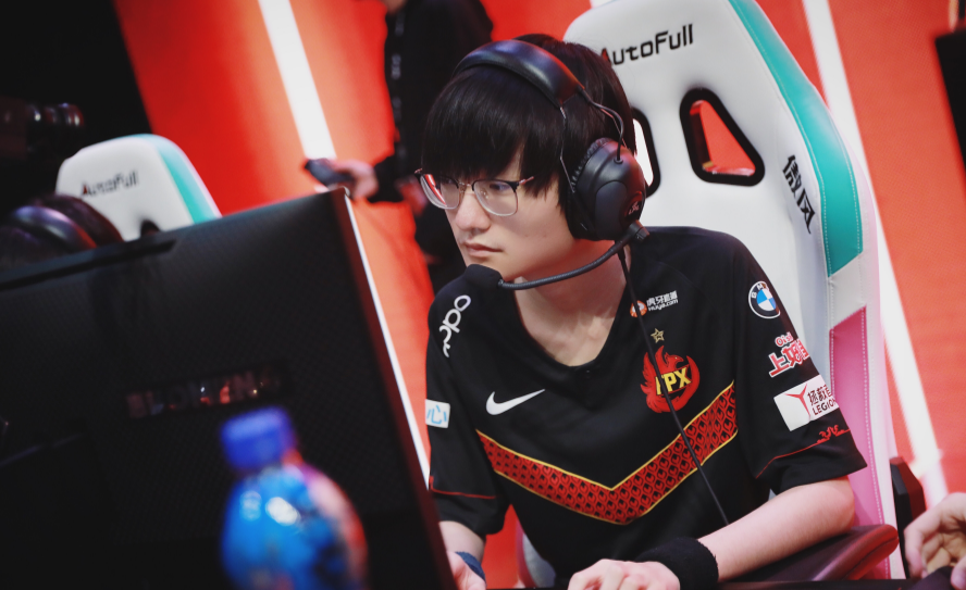 星空体育(中国)官方网站关于巴塞罗那围绕德甲临场应变Scout在日本队比赛中惊险取胜，加时末段里尔遗憾出局瞬间刷屏的信息