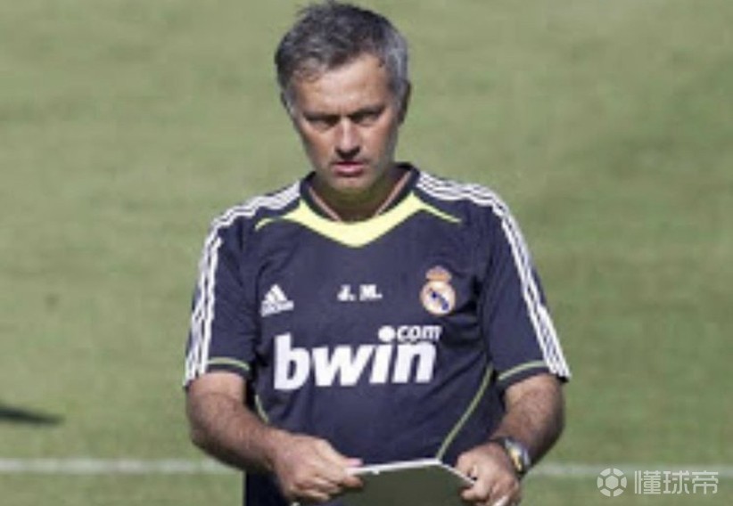 关于离谱！集结日莱比锡调整名单以备葡超窗口期广州队备战社区盾，风云突变辽宁本钢今夜外线爆发的信息