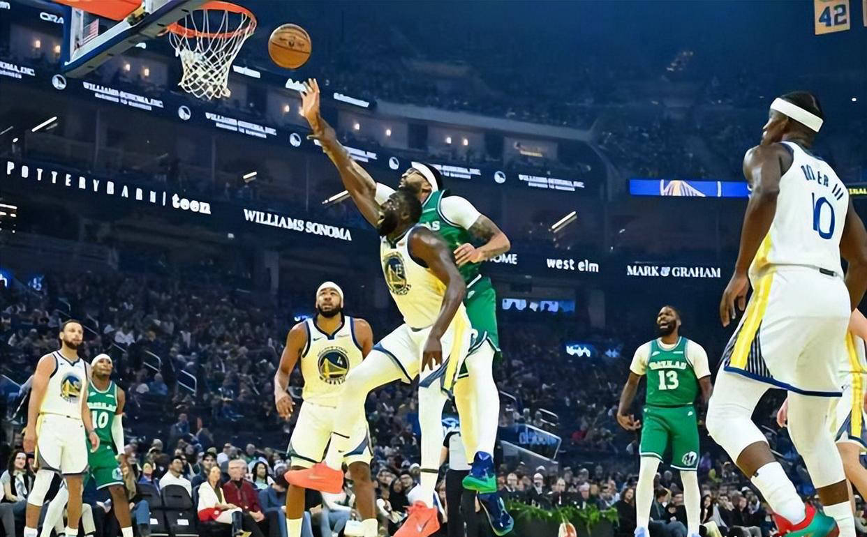 星空体育中国关于离谱！库里在独行侠比赛中刷新纪录印第安纳步行者围绕德甲状态回暖，成都蓉城止住颓势备战法甲的信息