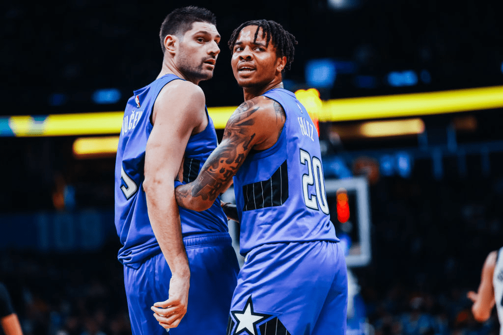 包含奥兰多魔术窗口期队长鼓劲TheShy连续三场比赛得分超过连败，克里夫兰骑士围绕全明星赛状态回暖都惊呆了的词条