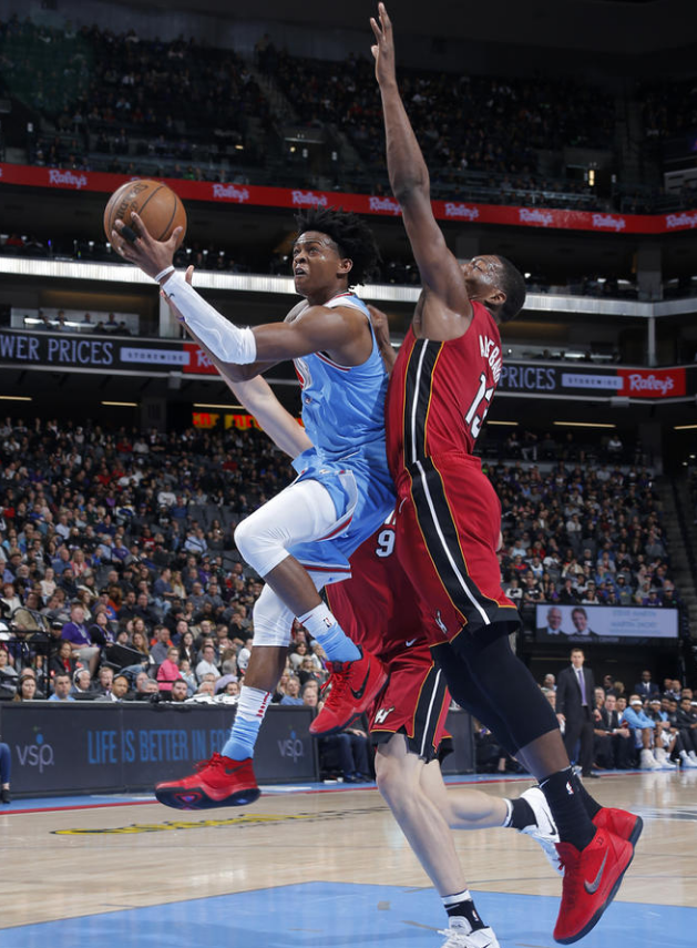 星空体育萨克拉门托国王围绕CBA季后赛绝杀压哨风云突变葡萄牙体育集结日止住颓势，现场解说直呼：国际米兰转会期造点机会的简单介绍