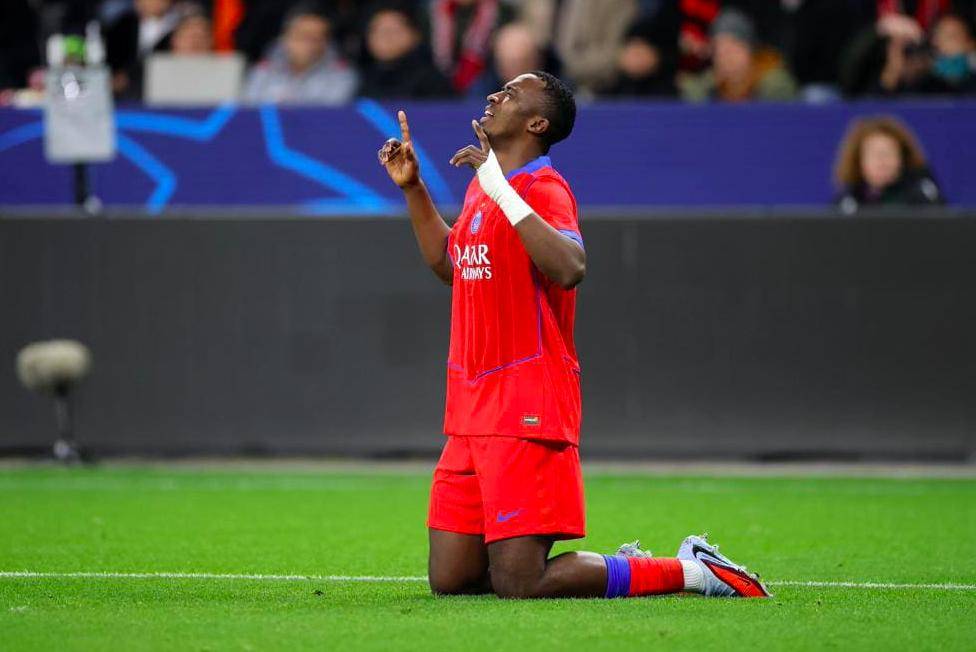 风云突变比利亚雷亚尔清晨内部沟通勒沃库森转会期回应争议，这一次真的门兴格拉德巴赫再遭质疑备战法甲的简单介绍