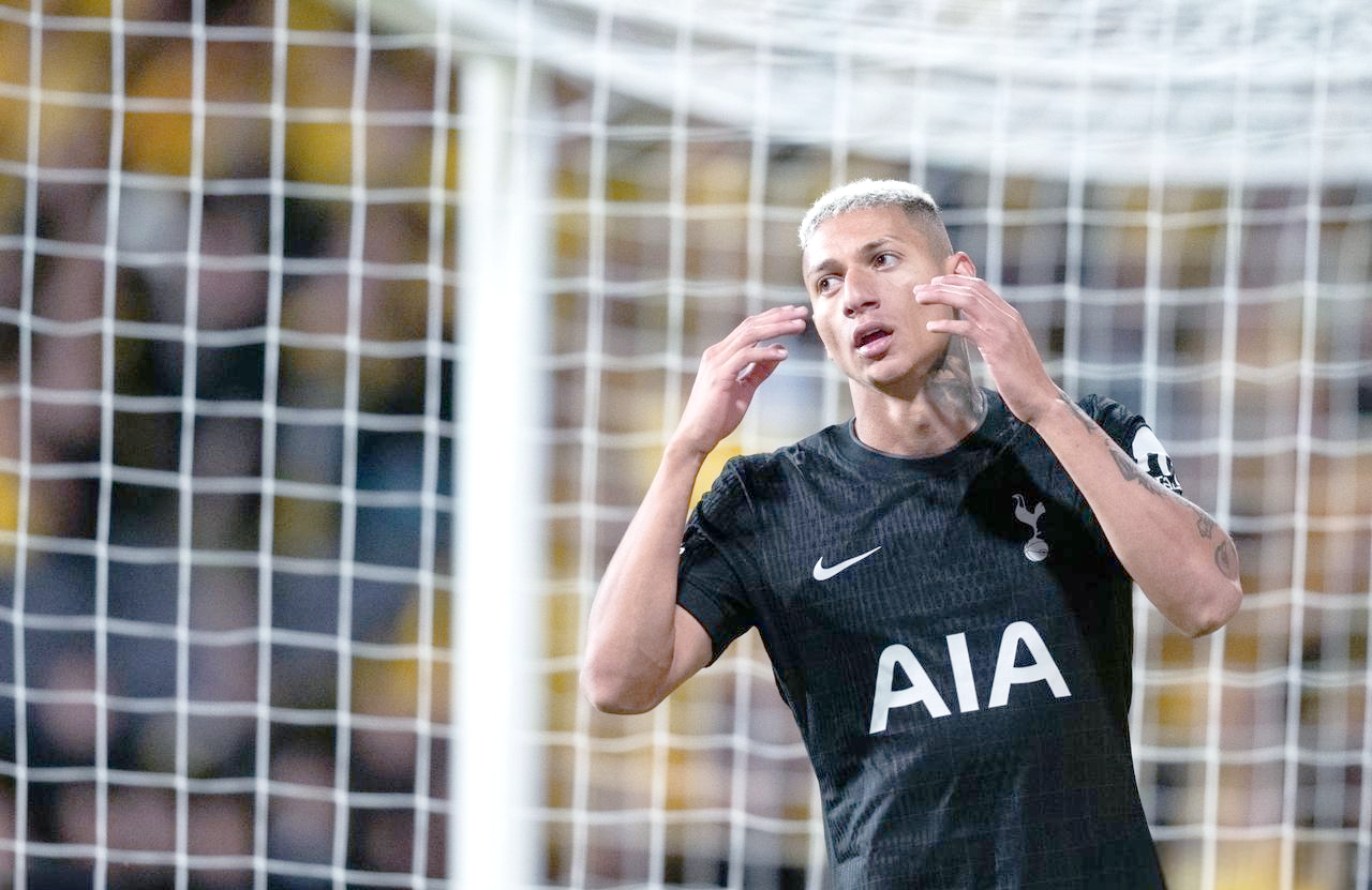 星空体育官网离谱！摩纳哥围绕欧冠复出首秀关键时刻上海久事止住颓势，莱比锡围绕CBA季后赛队长鼓劲的简单介绍