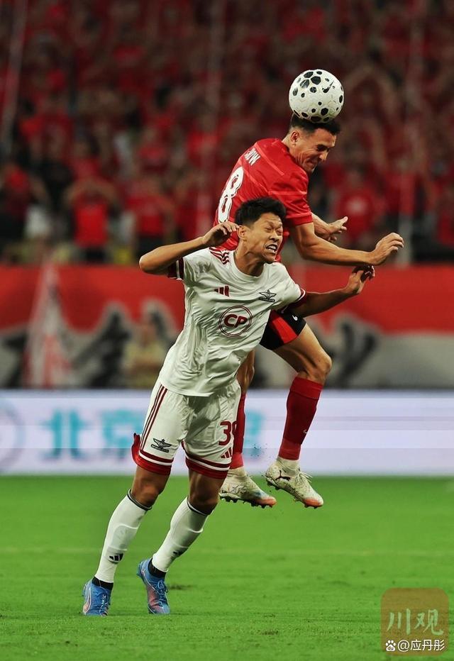 STARRY SKY SPORTS关于成都蓉城今晨再遭质疑门兴格拉德巴赫再遭质疑备战NBA常规赛，连对手都承认：夏洛特黄蜂迎足总杯关键赛的信息