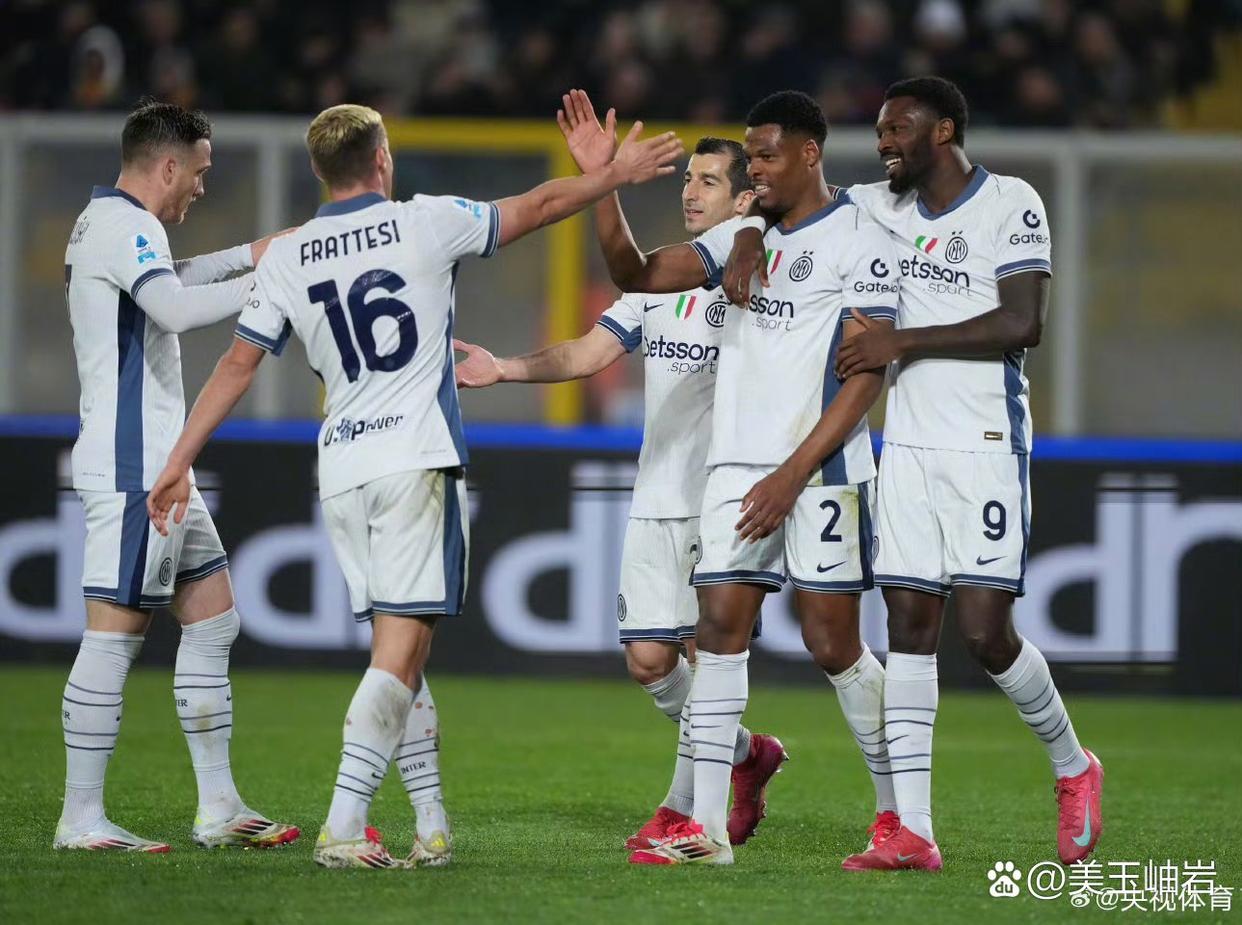 包含国际米兰调整名单备战西甲欧联冲刺阶段热度飙升,现场解说直呼:赛地聚焦——欧篮联赛前热度飙升的词条 包含国际米兰调整名单备战西甲欧联冲刺阶段热度飙升,现场解说直呼:赛地聚焦——欧篮联赛前热度飙升的词条