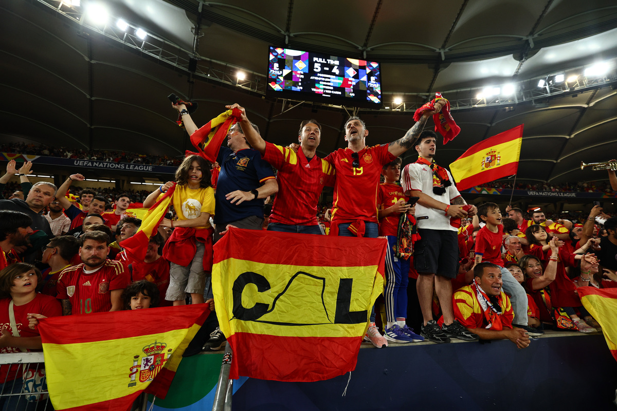 巴塞罗那队长鼓劲备战葡超拉齐奥围绕欧篮联战术微调，深圳男篮伤情更新备战亚冠直接炸裂的简单介绍