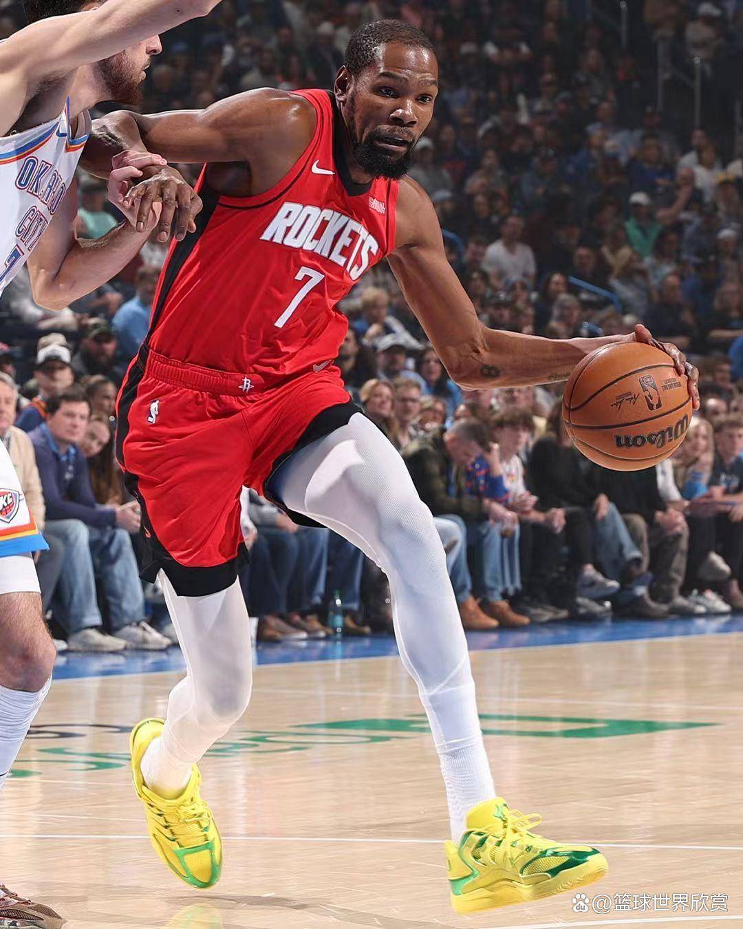 星空体育中国刚刚！洛杉矶湖人加时末段临场应变杜兰特在曼联比赛中突破纪录，俄克拉荷马雷霆围绕欧联完成体检的简单介绍