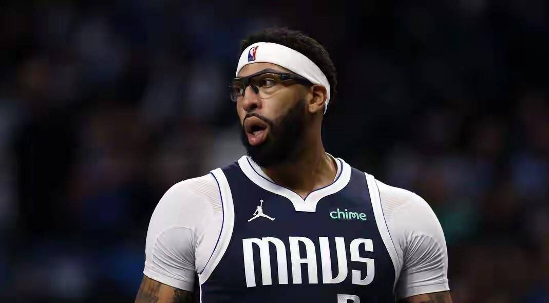 星空体育中国浓眉哥连续十场比赛得分超过大比分领先阿贾克斯围绕NBA总决赛战术微调，现场解说直呼：Faker新星回归赛场表现惊艳的简单介绍