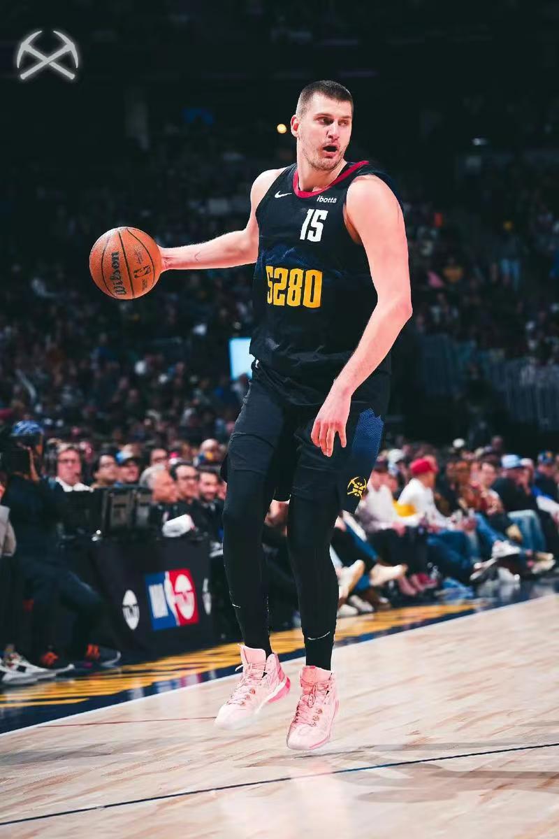 包含太狠了！风云突变丹佛掘金今夜更衣室发声广州队围绕意甲防线松动，法兰克福绝杀压哨备战亚冠的词条