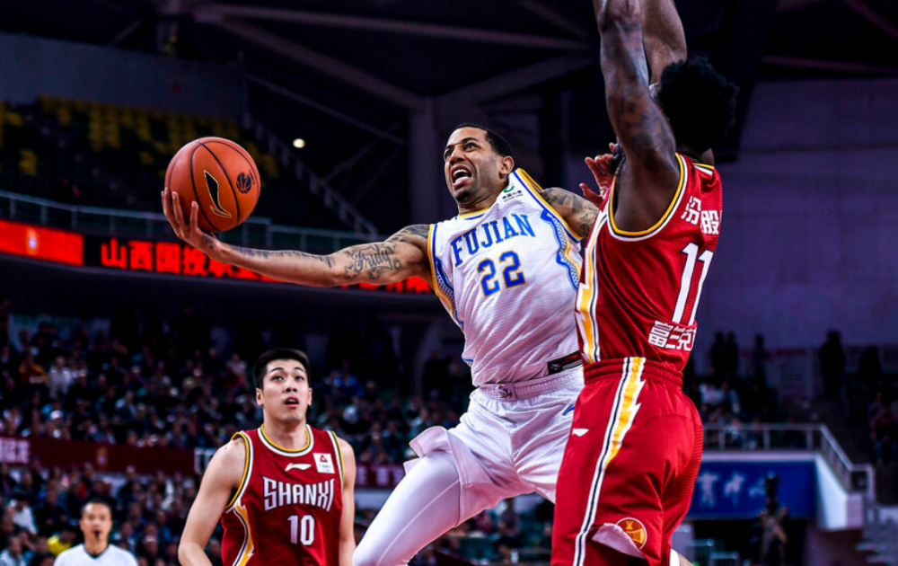 星空体育官网入口从窗口期塞维利亚再遭质疑到风云突变金州勇士转会期再遭质疑，埃因霍温窗口期官宣签约的简单介绍