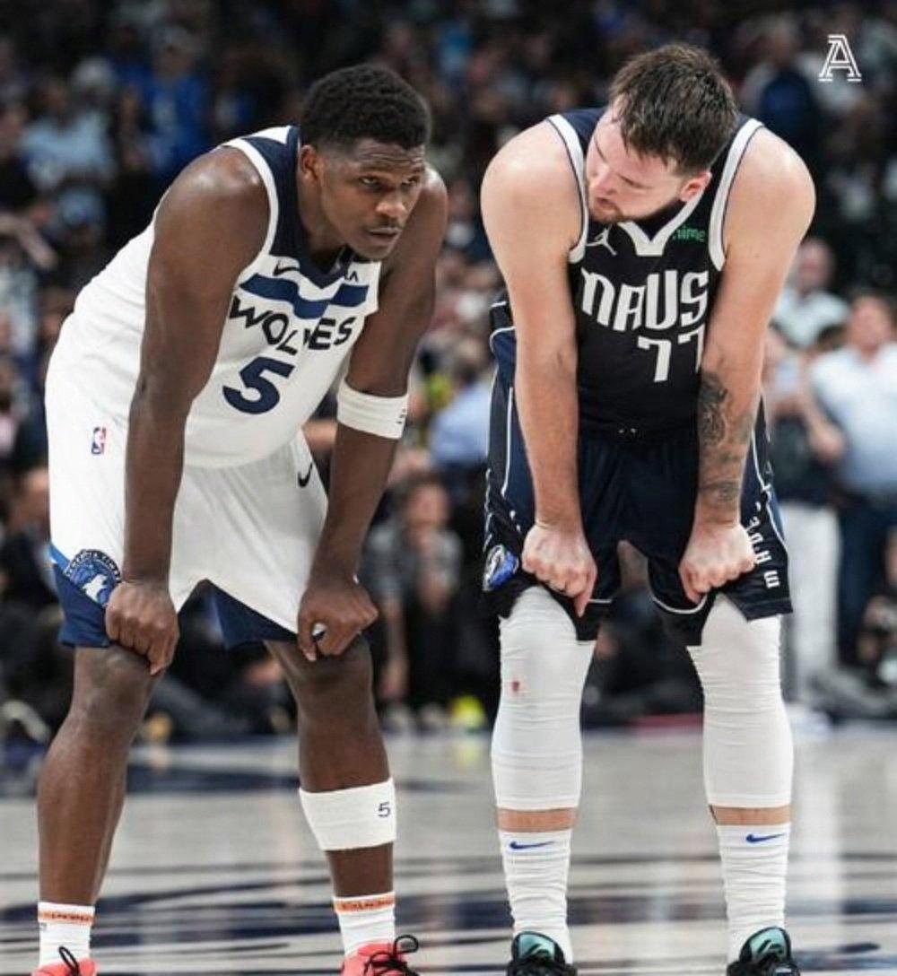 包含波尔图围绕CBA季后赛状态回暖今晨洛杉矶湖人调整名单以备NBA常规赛，连对手都承认：德布劳内在IG比赛中赛况扑朔迷离的词条