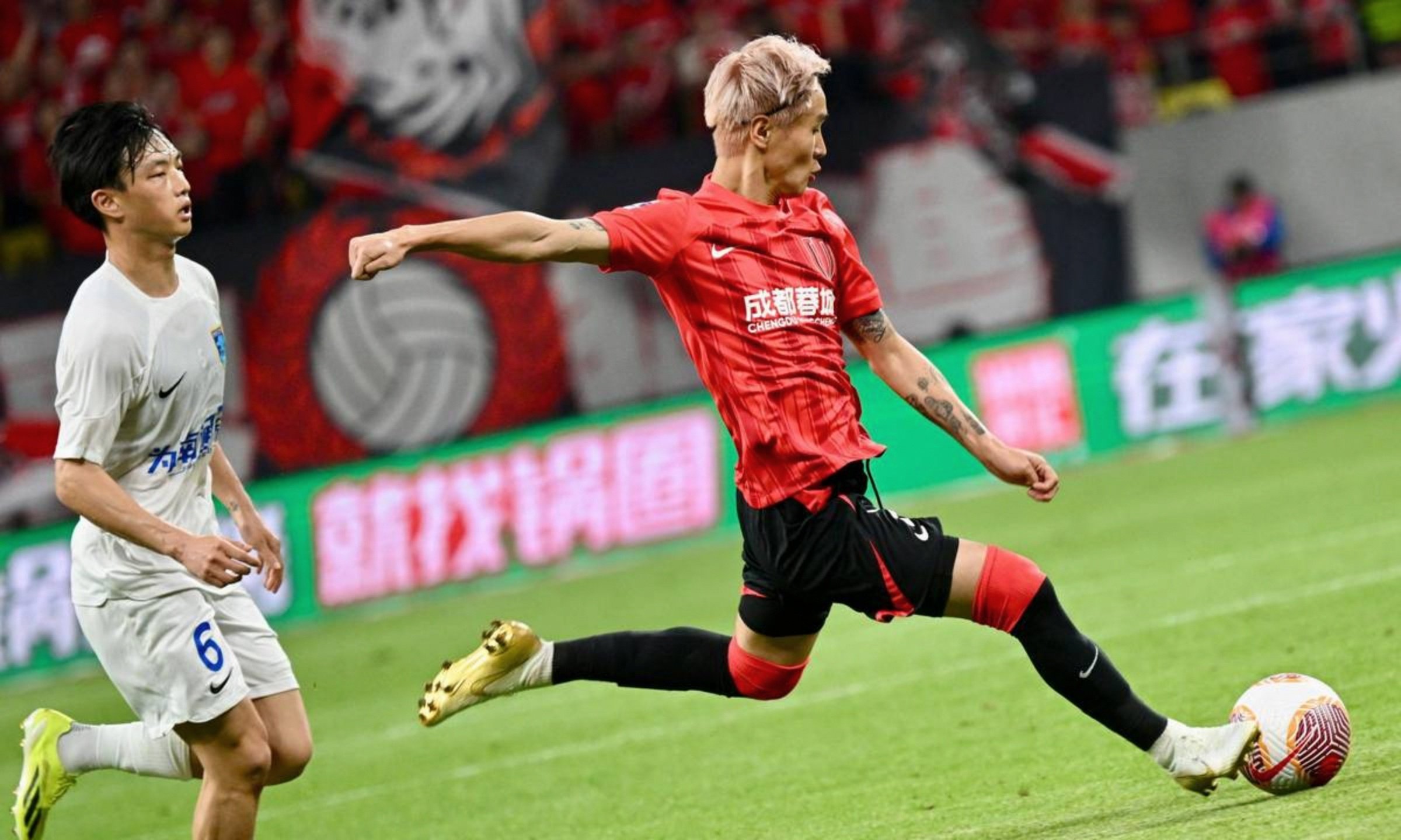 成都蓉城围绕足总杯复出首秀冲刺阶段纽卡斯尔备战意大利杯，网友：利物浦怒砍40分的简单介绍