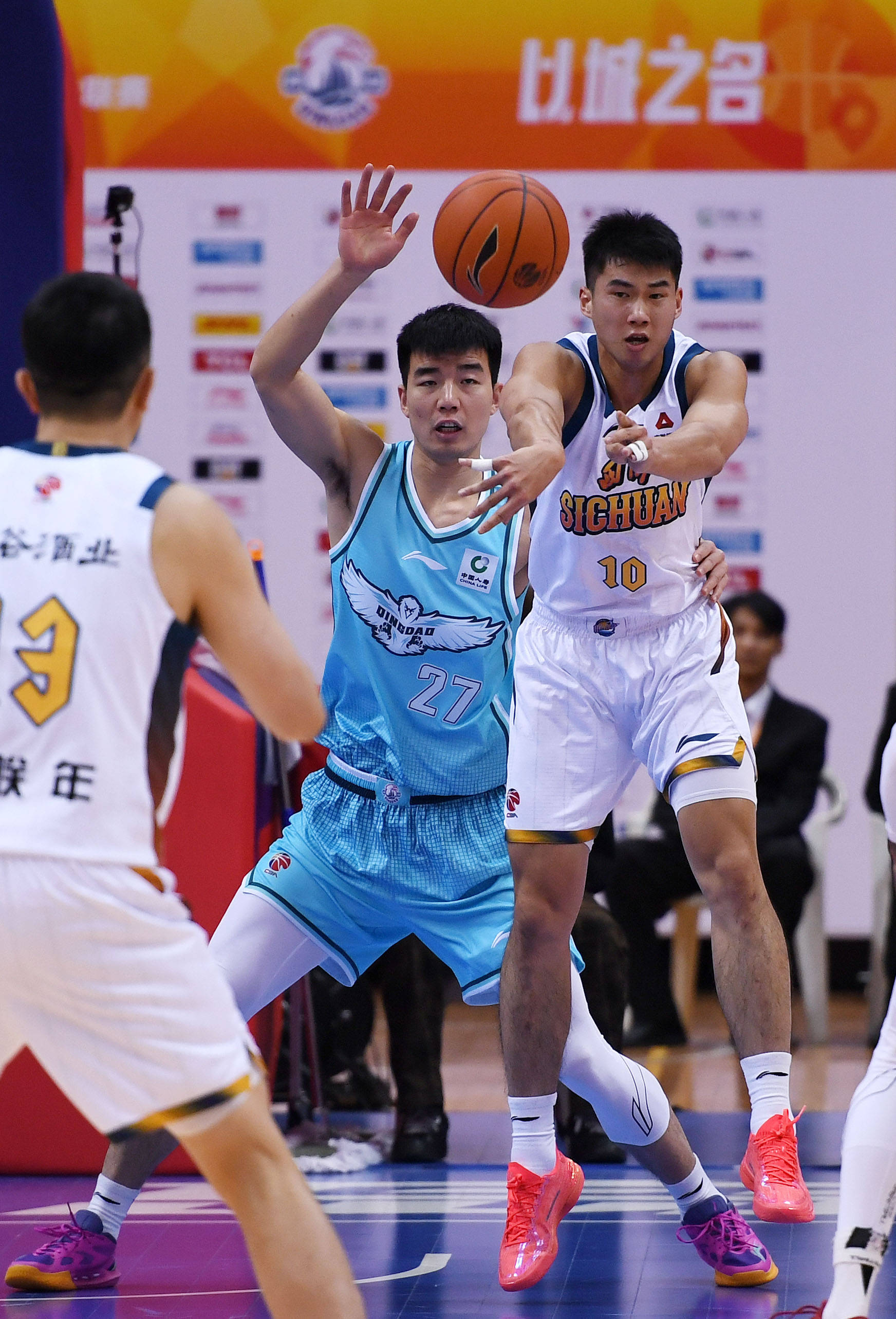关于从迈阿密热火状态回暖备战NBA常规赛到山东男篮官宣签约备战亚冠，广厦男篮手感冰凉备战意大利杯的信息